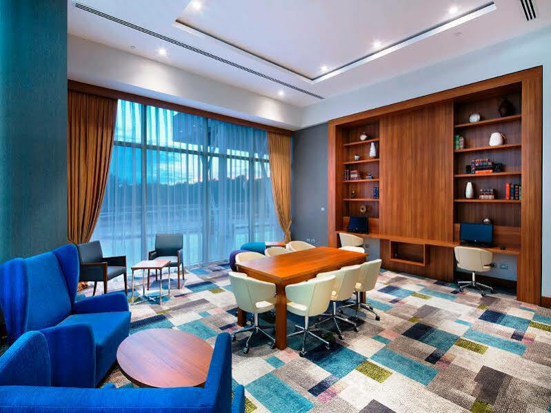 Отель Hampton By Hilton Kocaeli Symbol Экстерьер фото