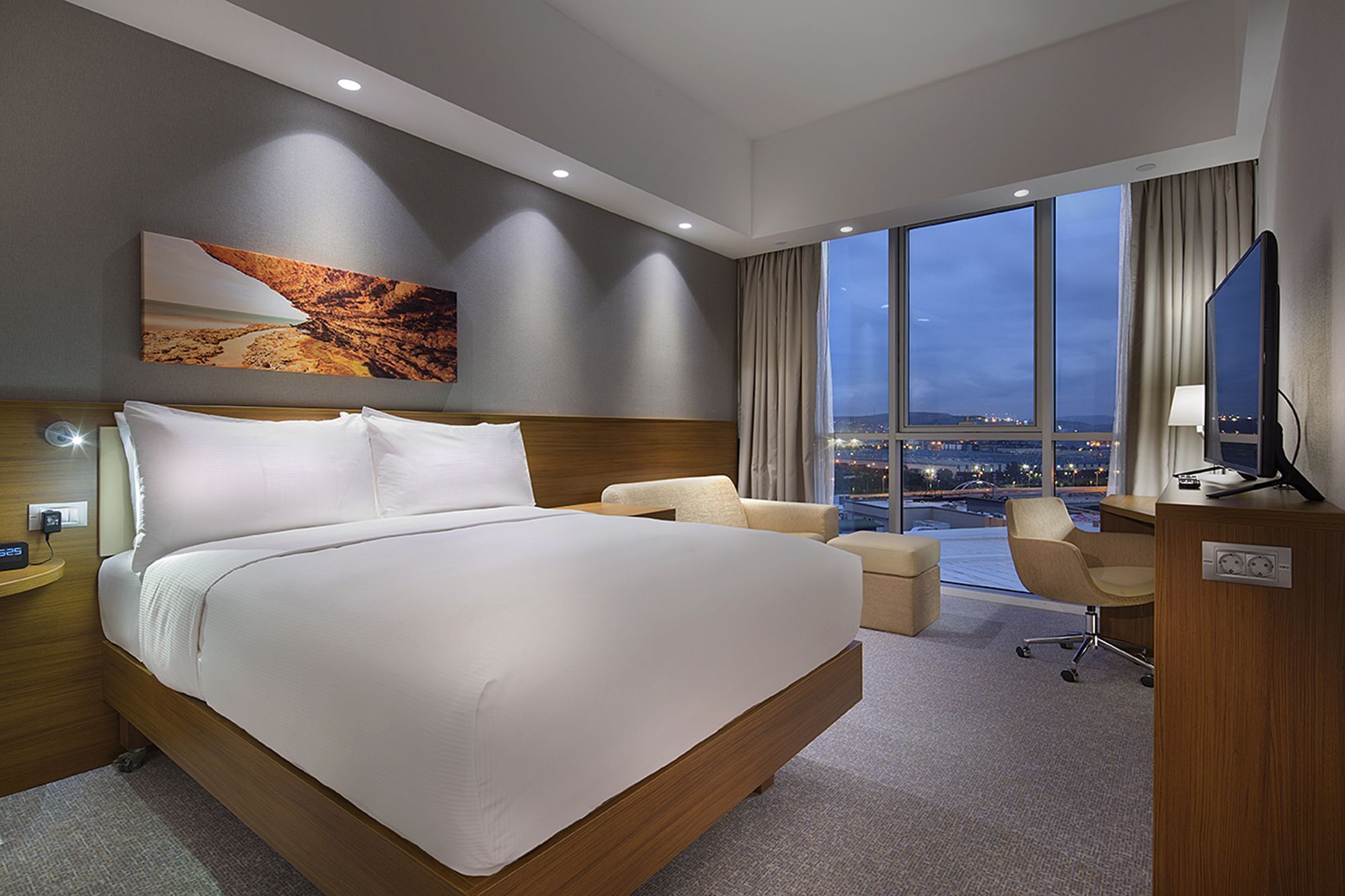 Отель Hampton By Hilton Kocaeli Symbol Экстерьер фото